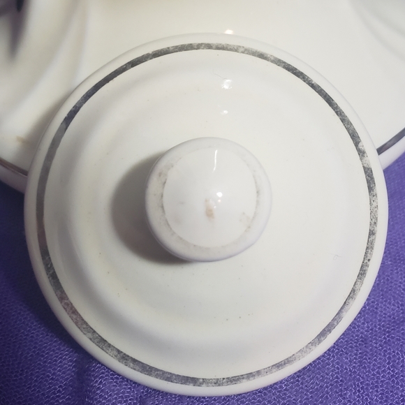 Vintage 1930s Porcelain Coffee Percolator - Picture 11 of 16